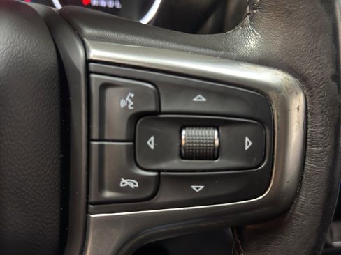 Used 2021 Chevrolet Silverado 2500 LT w/ Convenience Package image 24