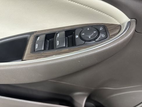 Used 2024 Chevrolet Malibu LT image 27