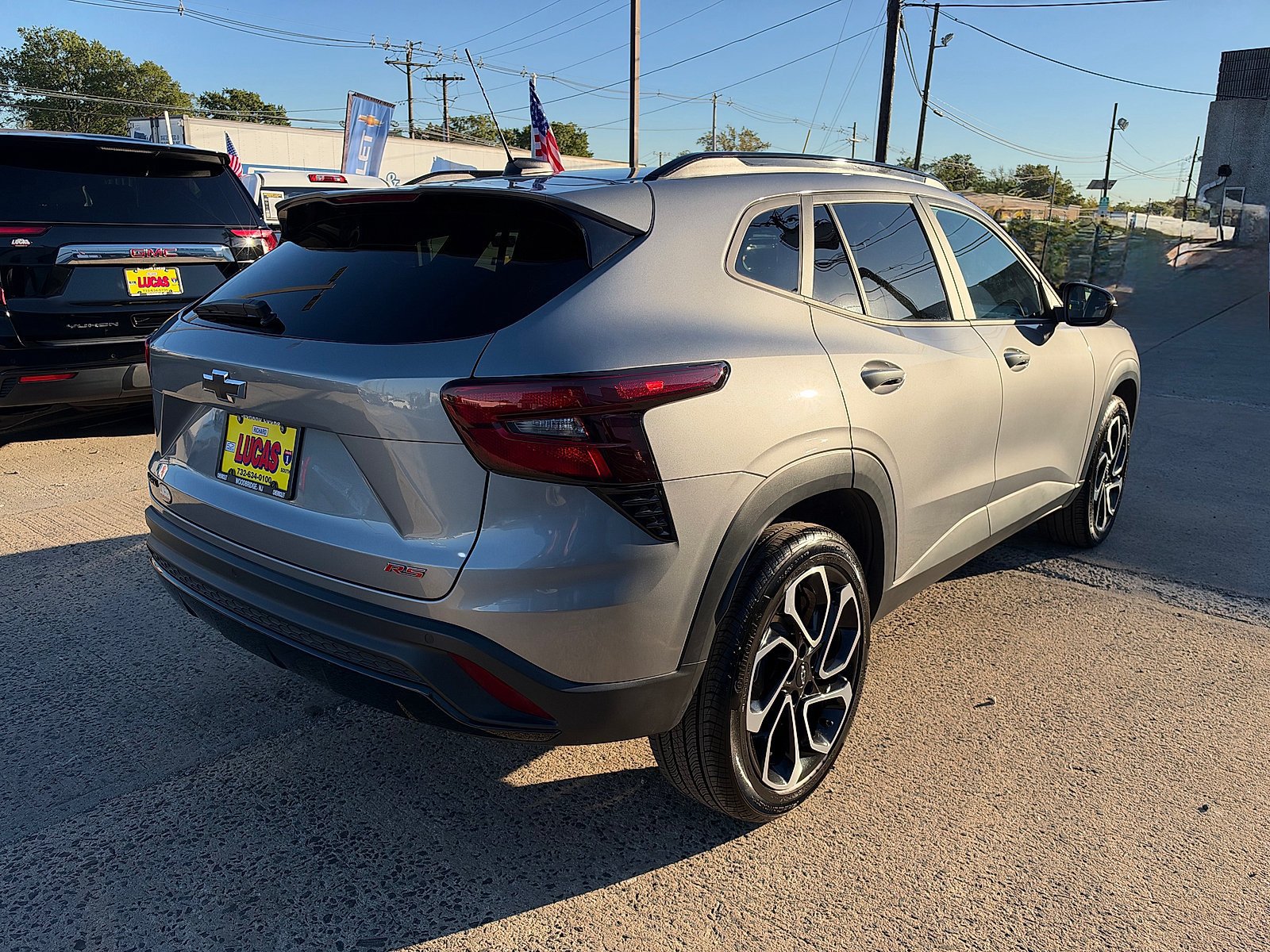 Used 2025 Chevrolet Trax RS w/ Sunroof Package FWD image 5