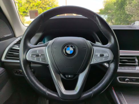 Used 2020 BMW X7 xDrive40i w/ Premium Package image 21