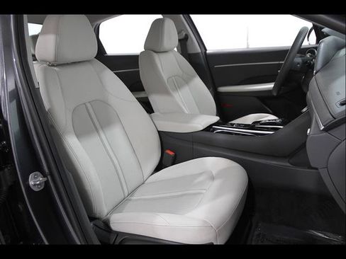 Certified 2023 Hyundai Sonata SEL FWD image 17