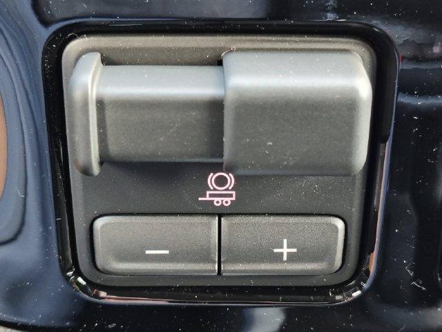 New 2026 Chevrolet Silverado 1500 RST w/ RST All Star Premium Package AWD/4WD image 23