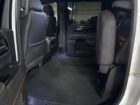 Used 2024 GMC Sierra 2500 AT4 w/ Technology Package image 27