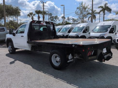 Used 2024 GMC Sierra 3500 Pro AWD/4WD image 7
