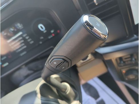 Used 2026 Ford F250 Lariat w/ Black Appearance Package image 22