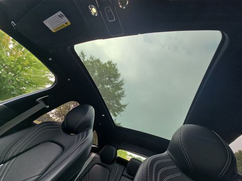 Used 2021 Aston Martin DBX AWD/4WD image 31