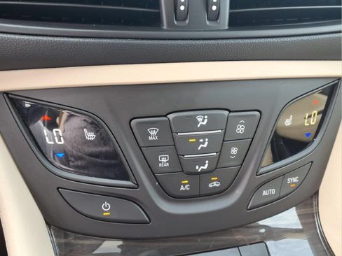 Used 2019 Buick Envision Premium AWD/4WD image 12