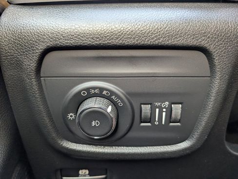 New 2025 Jeep Grand Cherokee L Limited image 39