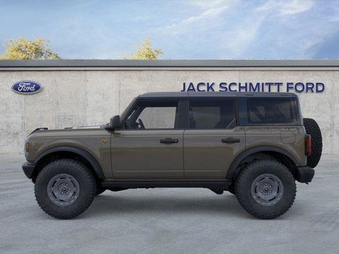 New 2025 Ford Bronco Badlands w/ Sasquatch Package image 3