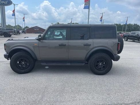 Used 2025 Ford Bronco Badlands AWD/4WD image 6