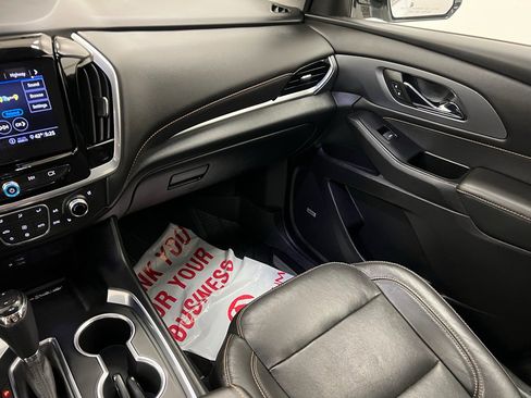 Used 2020 Chevrolet Traverse Premier w/ Redline Edition image 12