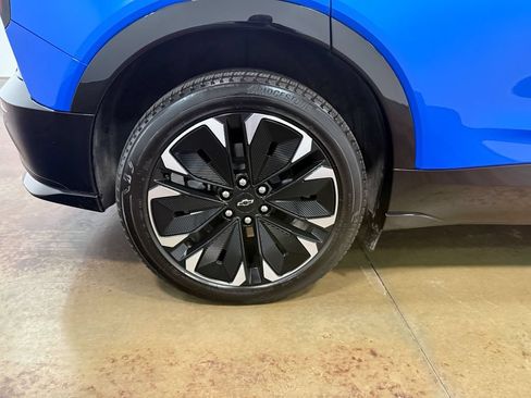 Used 2025 Chevrolet Blazer EV RS AWD/4WD image 88