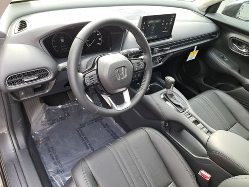 New 2026 Honda HR-V EX-L image 16