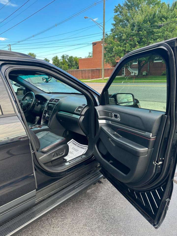 Used 2016 Ford Explorer Sport w/ Equipment Group 401A AWD/4WD image 19