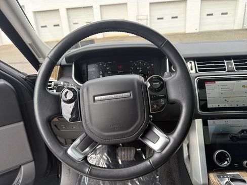 Used 2019 Land Rover Range Rover Supercharged AWD/4WD image 22