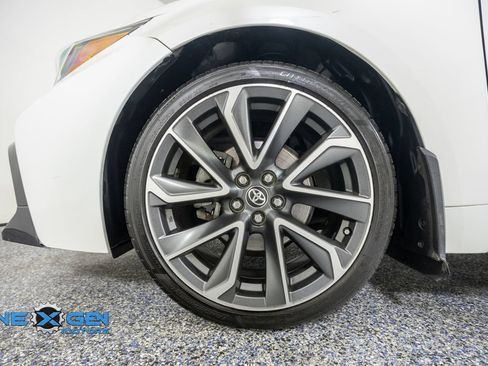 Used 2021 Toyota Corolla SE w/ Carpet Mat Package (TMS) FWD image 47