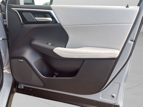 New 2026 Mitsubishi Outlander SE AWD/4WD image 31