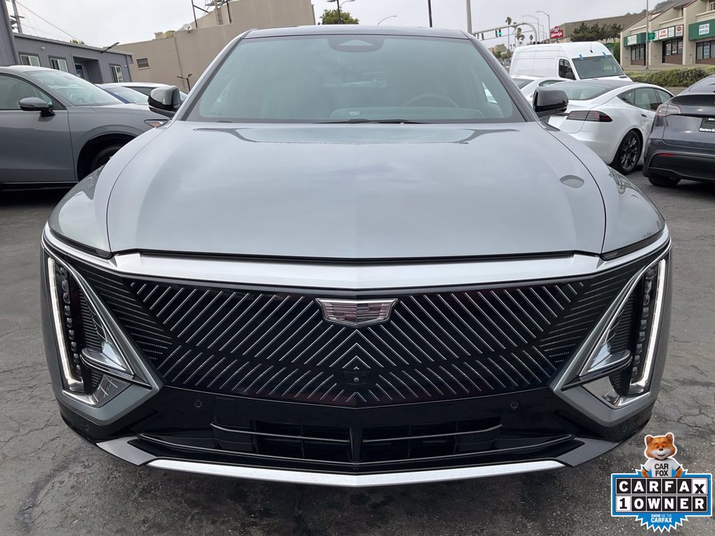 Used 2024 Cadillac Lyriq Luxury AWD/4WD image 2