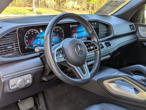 Used 2021 Mercedes-Benz GLS 450 4MATIC image 12