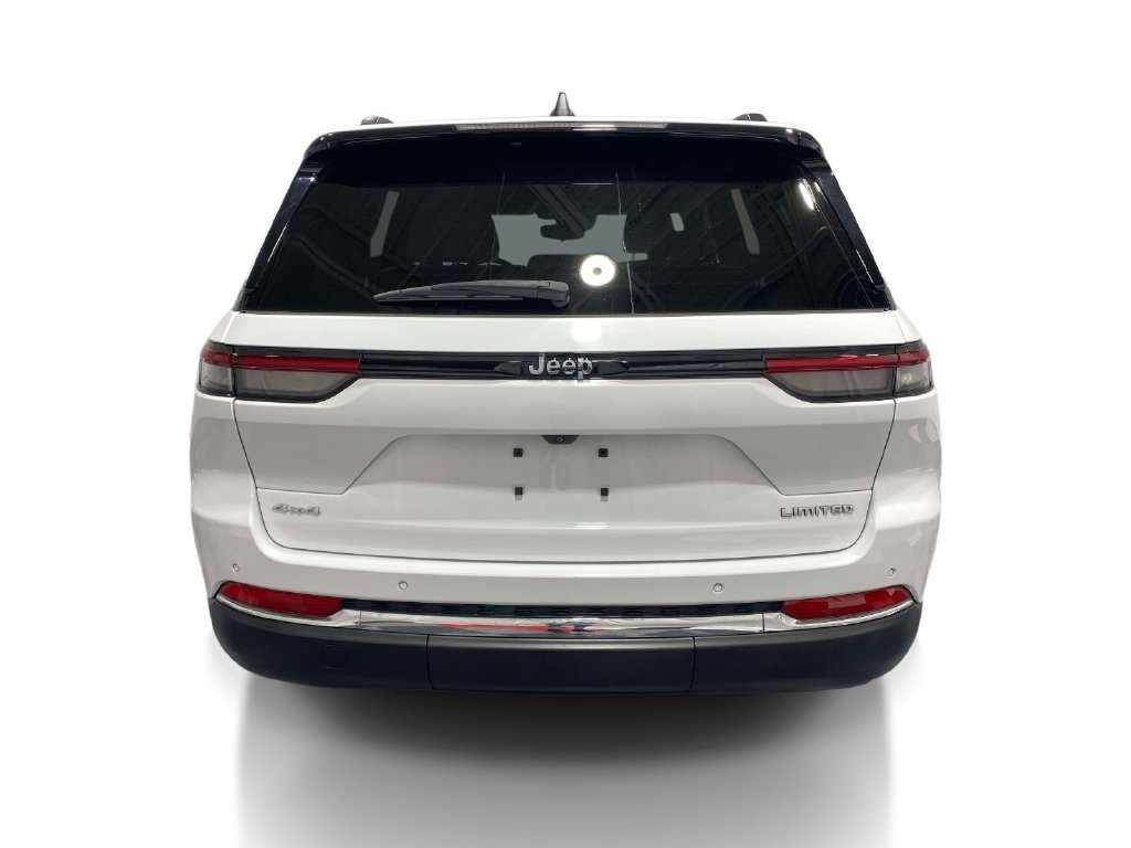 Used 2023 Jeep Grand Cherokee Limited AWD/4WD image 3