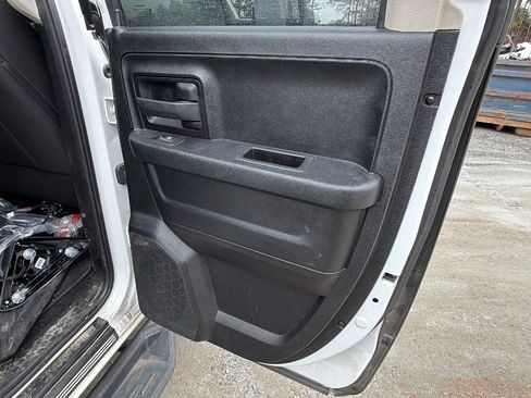 Used 2018 RAM 1500 Express w/ Express Value Package image 20