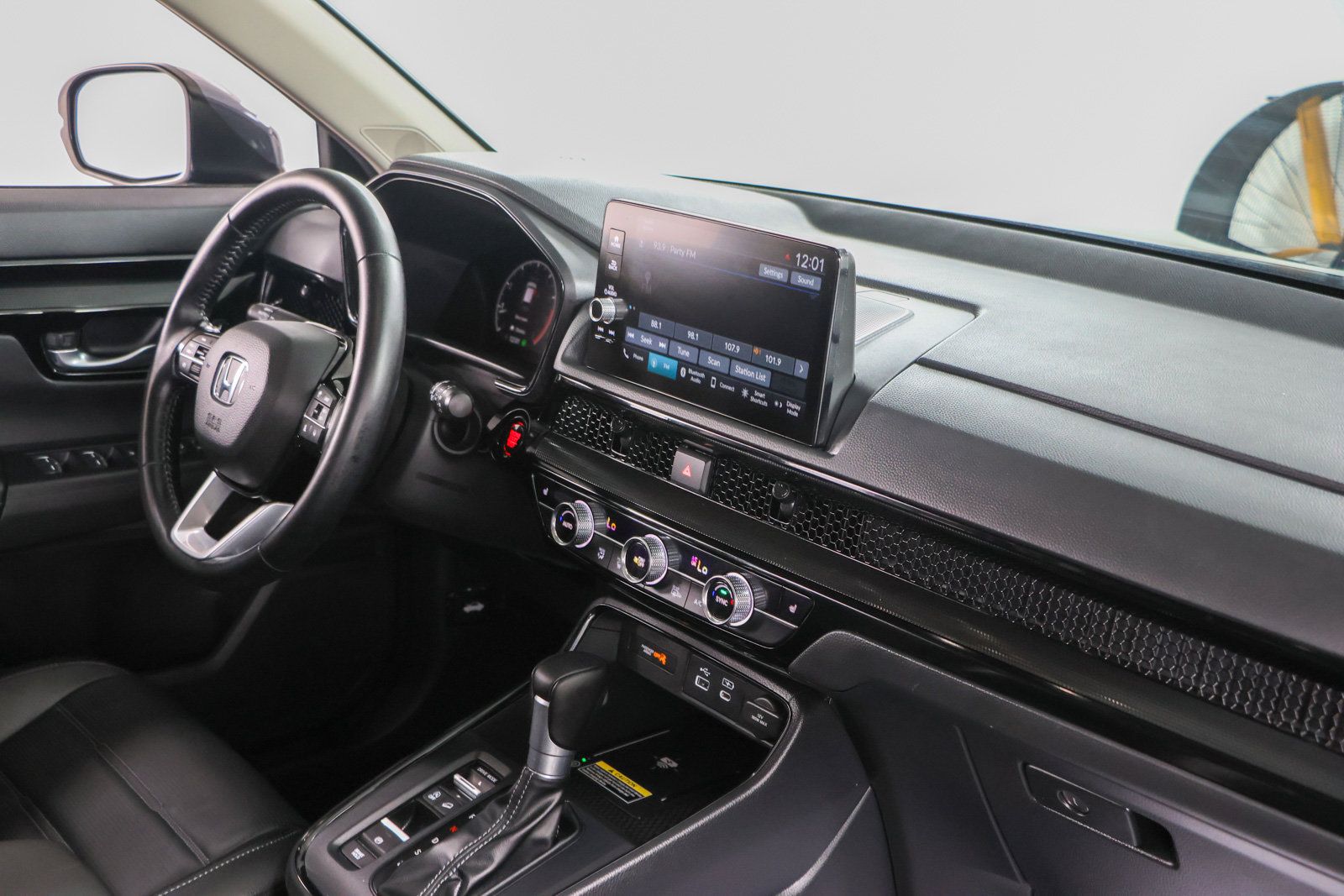 Used 2025 Honda CR-V EX-L image 26