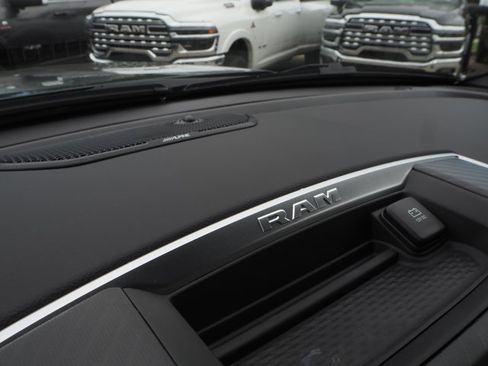 Used 2025 RAM 1500 Lone Star image 31