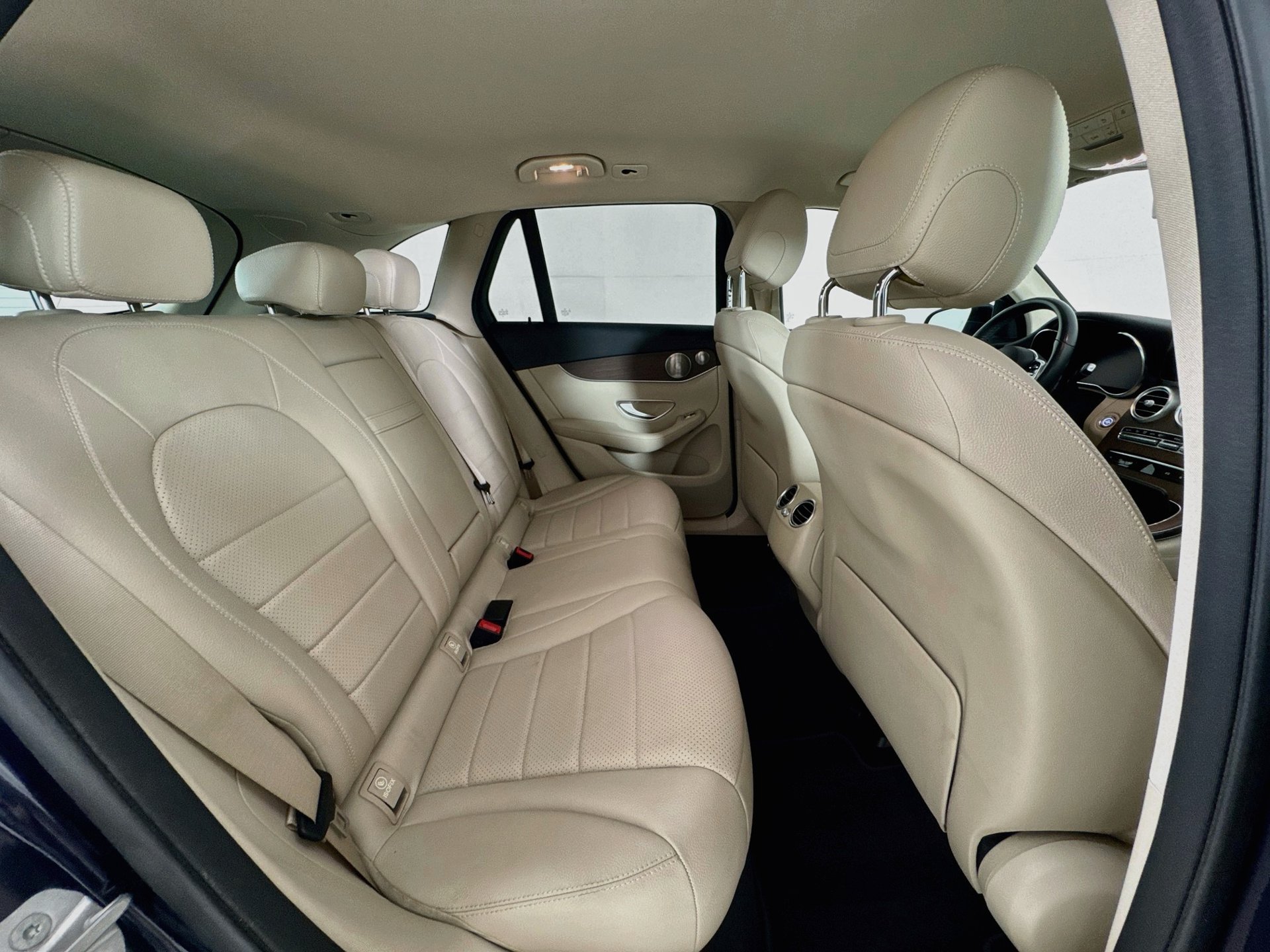 Certified 2021 Mercedes-Benz GLC 300 image 28