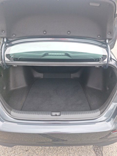 Used 2023 Honda Accord EX image 8