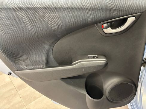 Used 2010 Honda Fit Sport image 17