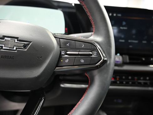 Used 2025 Chevrolet Equinox RS w/ Convenience Package III image 24