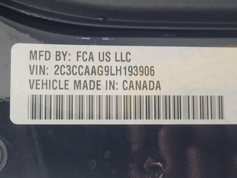 Used 2020 Chrysler 300 Touring w/ Sport Appearance Package RWD image 33