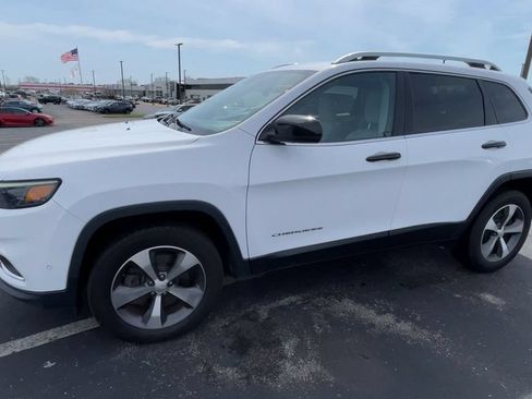 Used 2020 Jeep Cherokee Limited w/ Technology Group AWD/4WD image 6