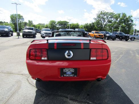 Used 2006 Ford Mustang GT RWD image 10