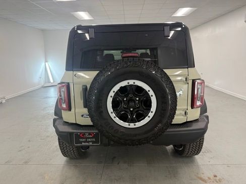 New 2026 Ford Bronco Badlands image 7