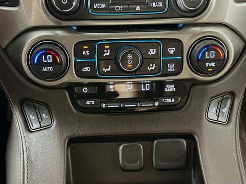 Used 2015 Chevrolet Tahoe LT RWD image 23