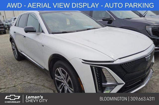 Used 2025 Cadillac Lyriq Luxury AWD/4WD image 1