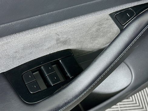 Used 2020 Tesla Model 3 Long Range image 15