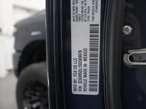 Used 2025 RAM 2500 Big Horn AWD/4WD image 69