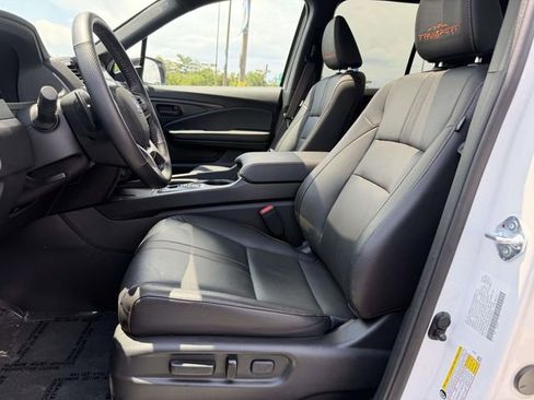 Certified 2025 Honda Ridgeline TrailSport image 10