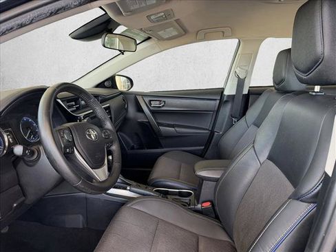 Used 2017 Toyota Corolla SE FWD image 9