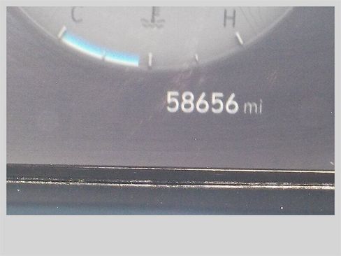 Used 2023 Hyundai Santa Cruz Limited image 26