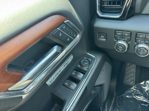 Used 2023 GMC Sierra 1500 Denali w/ Denali Reserve Package AWD/4WD image 27