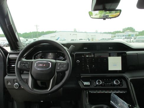 New 2026 GMC Sierra 2500 AT4X AWD/4WD image 16