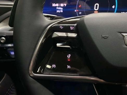 Used 2025 Cadillac Lyriq Luxury RWD image 33