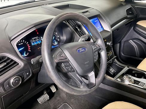 Used 2020 Ford Edge SE w/ Cargo Accessory Package image 10