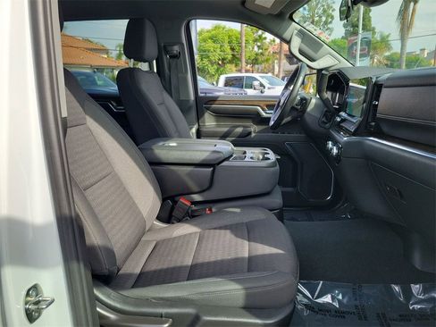 Used 2023 GMC Sierra 1500 Elevation image 27