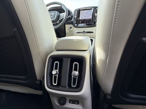 New 2026 Volvo XC40 B5 Plus w/ Protection Package Premier image 11