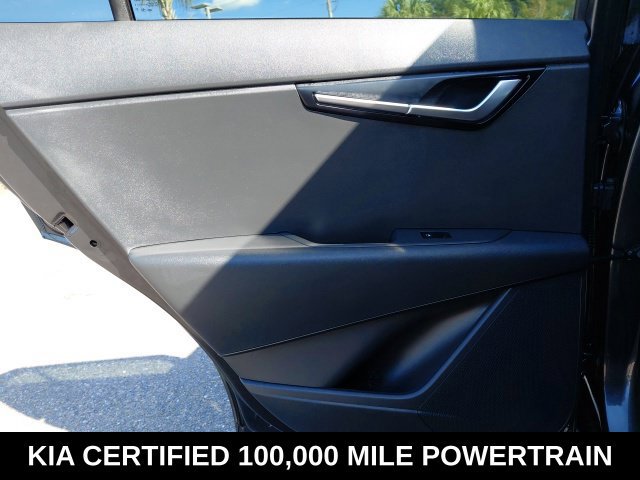 Certified 2024 Kia Niro LX FWD image 21