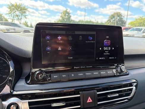Used 2023 Kia Seltos S w/ Navigation Package AWD/4WD image 10